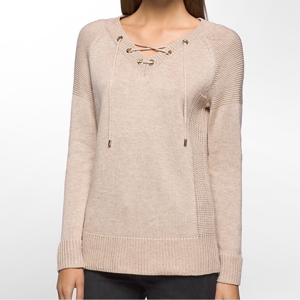 Calvin Klein cable knit V neck with string pullover sweater in EUC size M blush